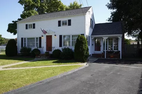 40 Carron Ln, Oxford, MA 01540