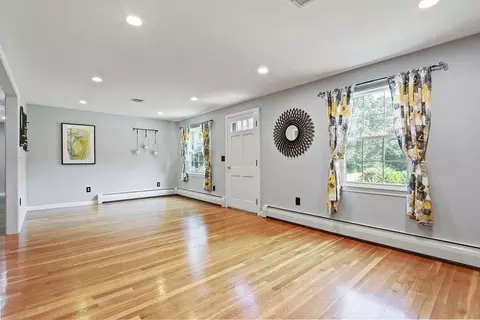 6 Maclean Dr, Framingham, MA 01701 photo 4