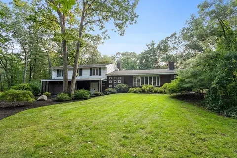 7 Sheridan Rd, Andover, MA 01810