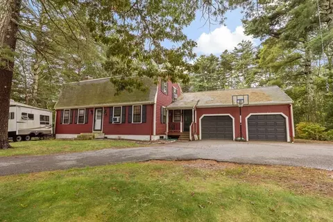 925 Long Pond Rd, Plymouth, MA 02360