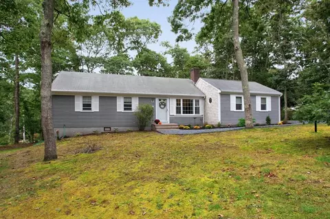 58 Pinecrest, Mashpee, MA 02649