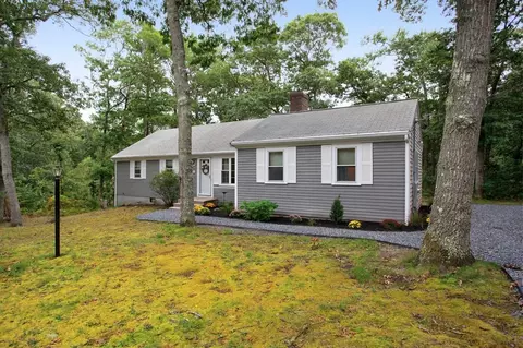 58 Pinecrest, Mashpee, MA 02649 photo 2