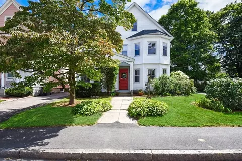 16 Wood Ave, Framingham, MA 01702