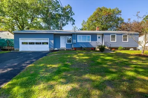 4 Daniel Dr, Chicopee, MA 01013