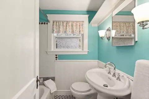 19 Baker Ave, Beverly, MA 01915 photo 25