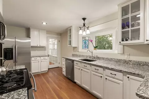 19 Baker Ave, Beverly, MA 01915 photo 13