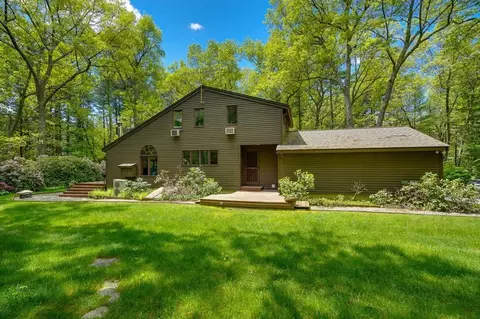 178 Ballville Rd, Bolton, MA 01740
