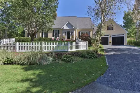 49 Beech Leaf Island Rd, Barnstable, MA 02632 photo 2