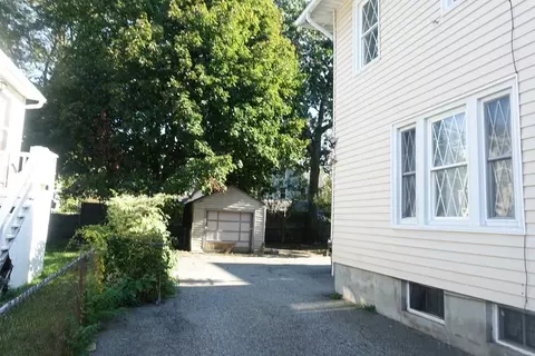 103 Euclid Ave, Springfield, MA 01108 photo 25