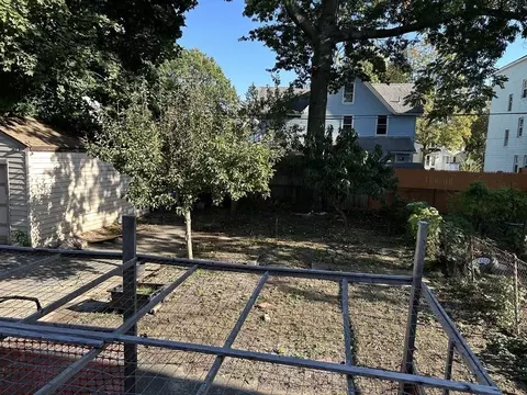 103 Euclid Ave, Springfield, MA 01108 photo 20