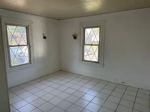 103 Euclid Ave, Springfield, MA 01108 photo 9