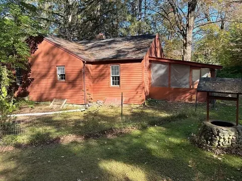 431 Pine St, Amherst, MA 01002 photo 37