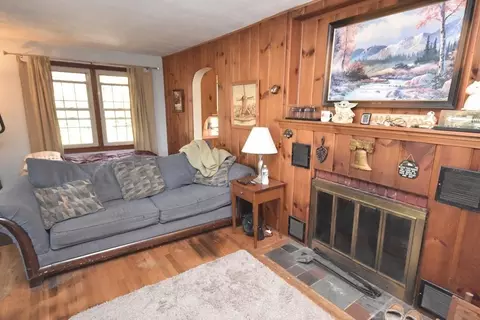 431 Pine St, Amherst, MA 01002 photo 7
