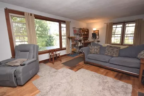 431 Pine St, Amherst, MA 01002 photo 4