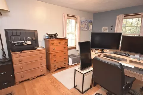 431 Pine St, Amherst, MA 01002 photo 22