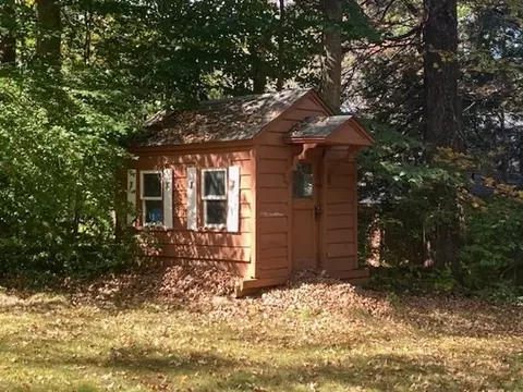 431 Pine St, Amherst, MA 01002 photo 35