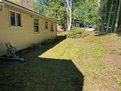 21 Balboa Dr, Springfield, MA 01119 photo 24