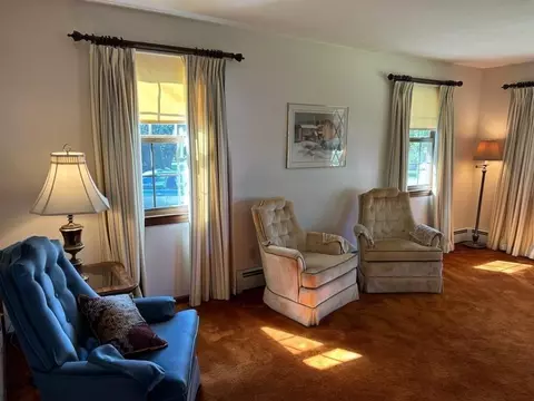 21 Balboa Dr, Springfield, MA 01119 photo 11