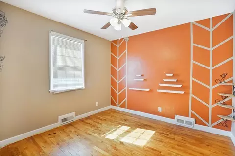 37 Stanhope Rd, Springfield, MA 01109 photo 14
