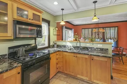 4 Danvers St, Worcester, MA 01604 photo 22