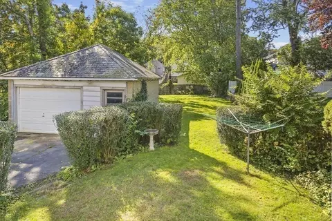 4 Danvers St, Worcester, MA 01604 photo 8