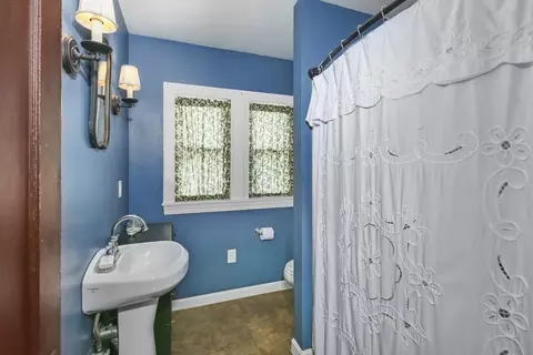4 Danvers St, Worcester, MA 01604 photo 27