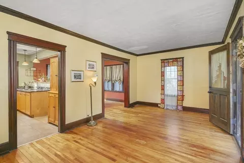 4 Danvers St, Worcester, MA 01604 photo 14