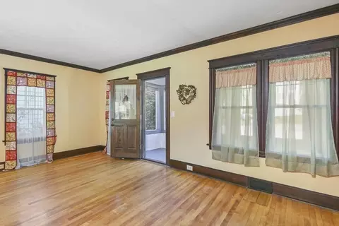 4 Danvers St, Worcester, MA 01604 photo 13