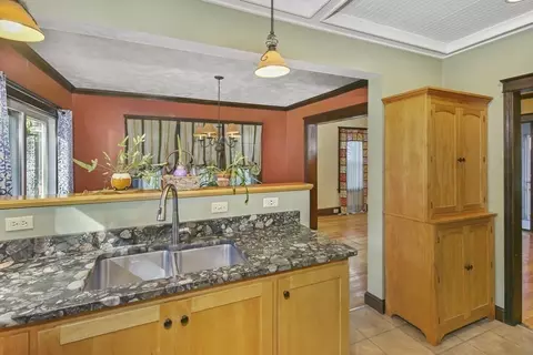 4 Danvers St, Worcester, MA 01604 photo 23