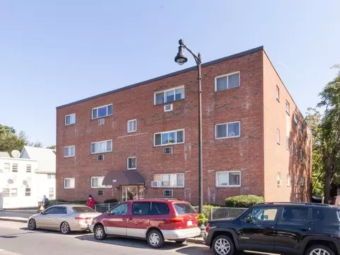 624 Hyde Park Ave #C-4, Boston, MA 02131