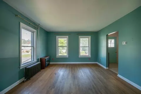 34 Ward Ave, Easthampton, MA 01027 photo 9