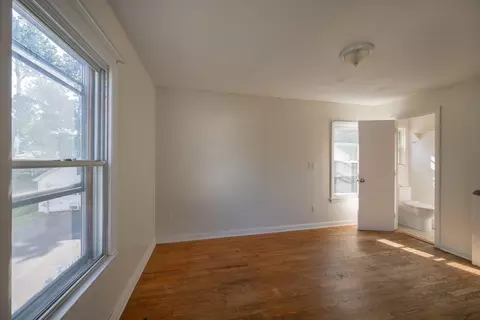 34 Ward Ave, Easthampton, MA 01027 photo 12