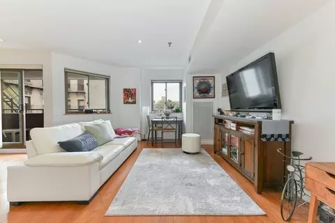 147 Kelton St #504, Boston, MA 02134