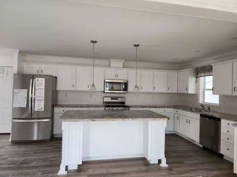6 Tayler Ave, West Bridgewater, MA 02379