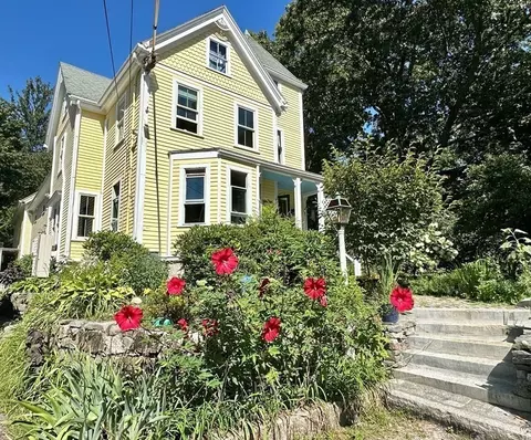 178 Concord St, Newton, MA 02462