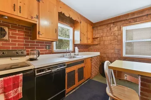 59 Melba St, Springfield, MA 01119 photo 13