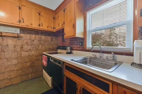 59 Melba St, Springfield, MA 01119 photo 16