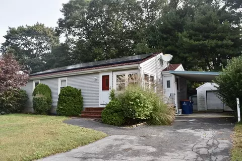 28 Dana St, New Bedford, MA 02745