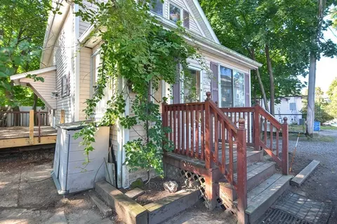1 Munster, Waltham, MA 02451
