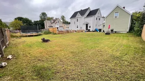 20 Beaudry St, Springfield, MA 01151 photo 5