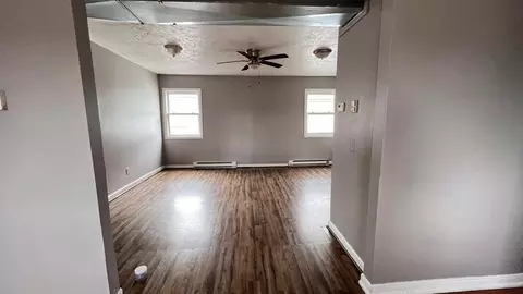 20 Beaudry St, Springfield, MA 01151 photo 11