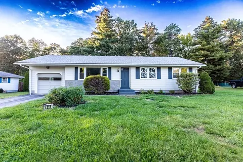 1115 Overlook Dr, Palmer, MA 01069