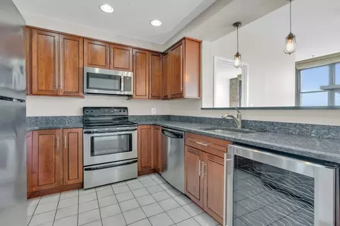 150 Orleans St #403, Boston, MA 02128
