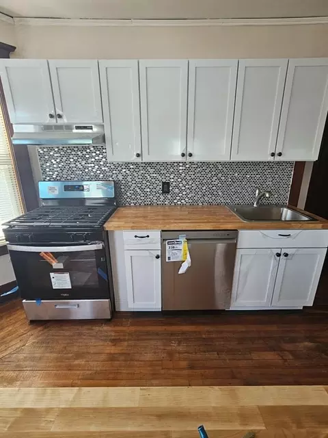 193-195 Osborn St, Fall River, MA 02724 photo 14