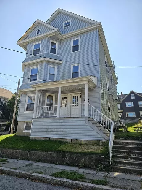 193-195 Osborn St, Fall River, MA 02724