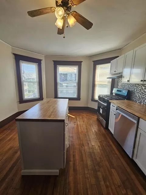 193-195 Osborn St, Fall River, MA 02724 photo 11