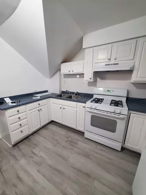 79 Thomas St, Fall River, MA 02723 photo 19