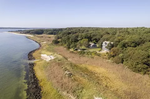 81 Towhee Rd #B, Wareham, MA 02571