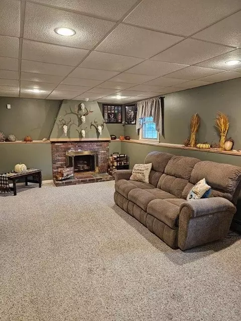 30 Hemlock St, Raynham, MA 02767 photo 20