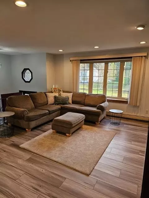 30 Hemlock St, Raynham, MA 02767 photo 5